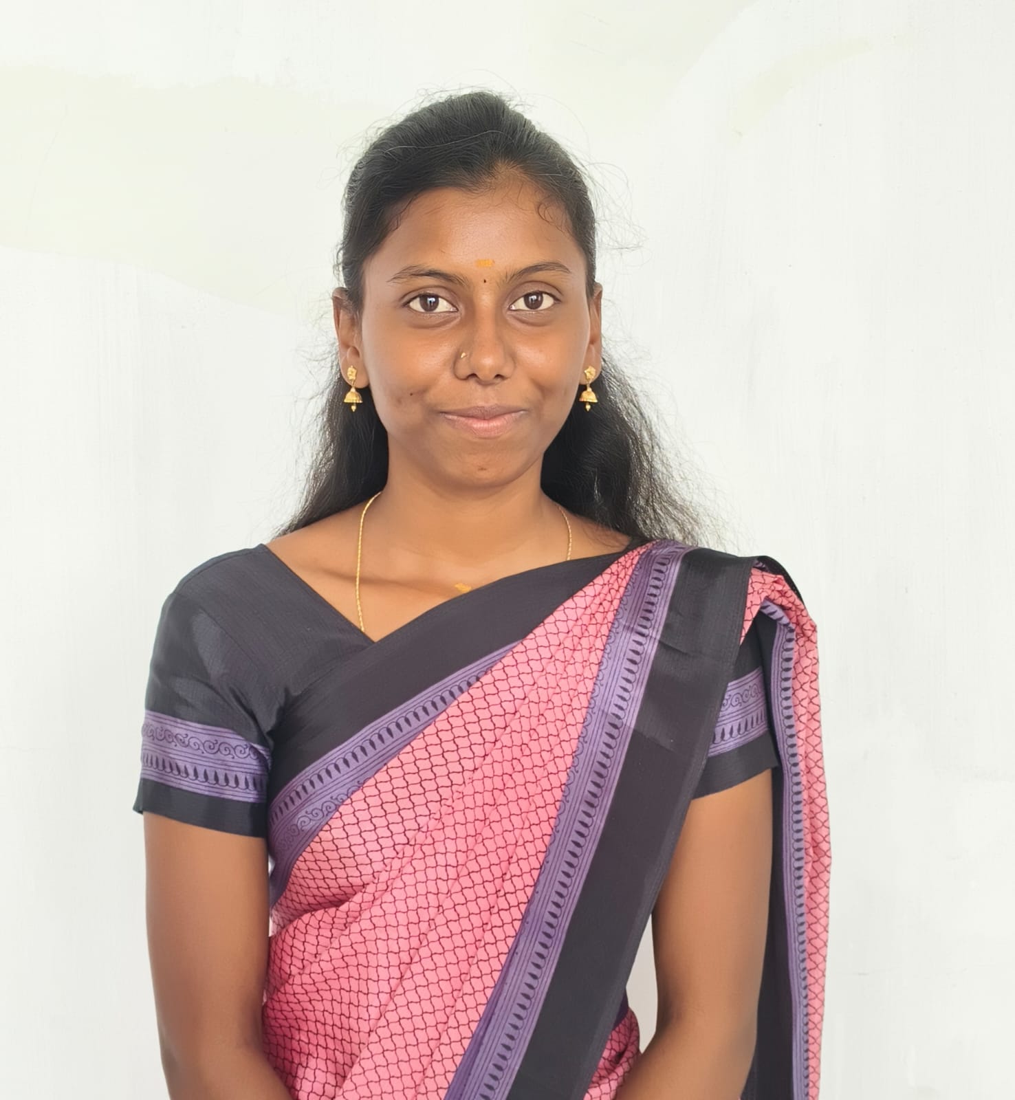 REKHA V