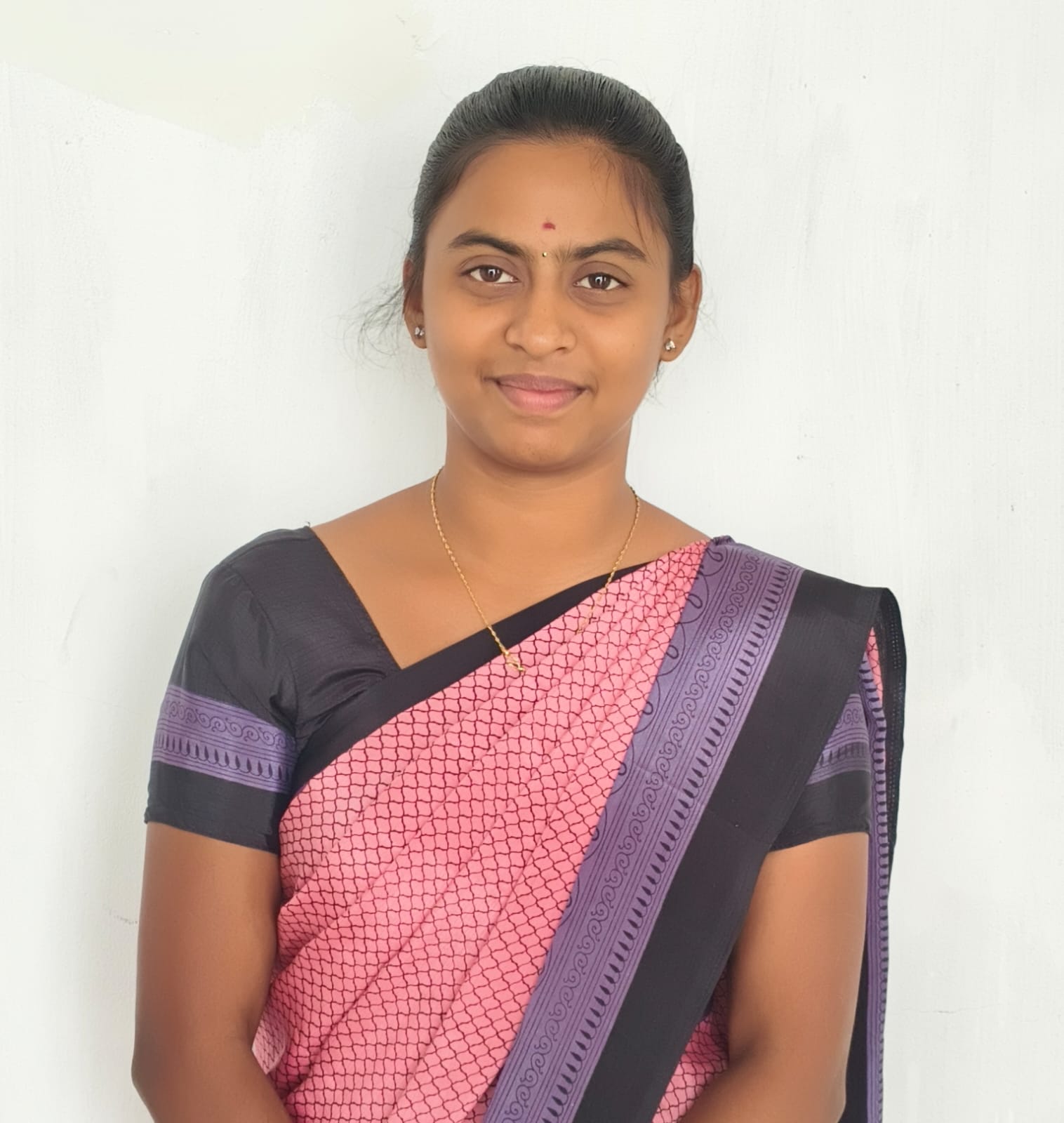 AARTHI H